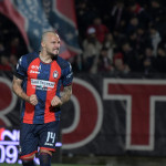 Stadio Ezio Scida
13 Marzo 2023
Lega Pro girone C
Crotone-Catanzaro
In foto: Mogos esulta dopo il gol
