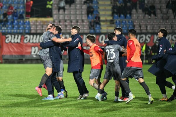 Cargnelutti festeggia 2-1_Crotone-Foggia 14042025